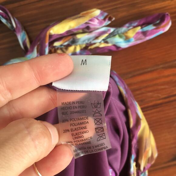 Toque d’ Sol halter feather print traingle top one piece sz M - Picture 8 of 8